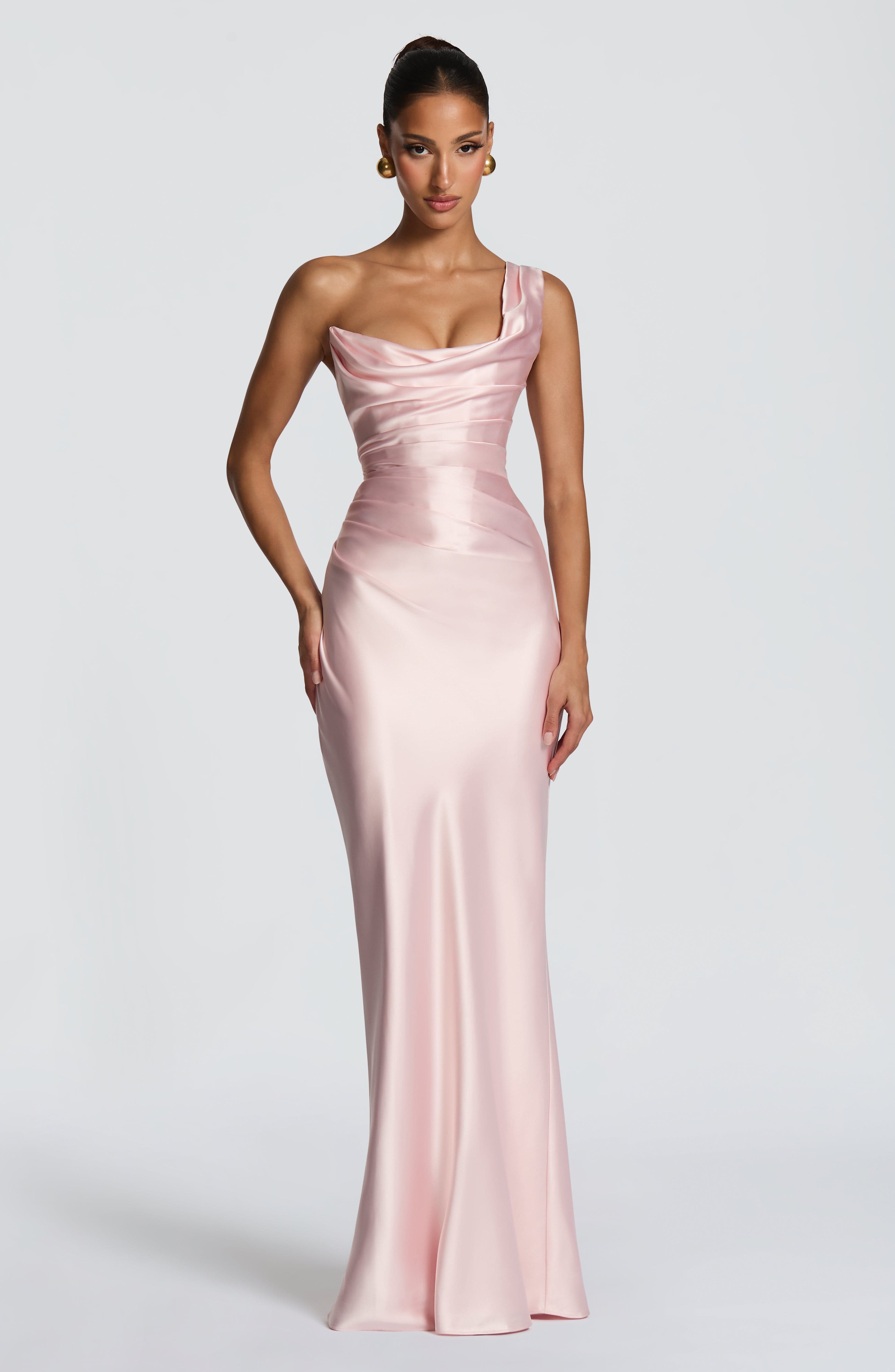 Vestido Carolina™ | Elegancia asimétrica con caída satinada